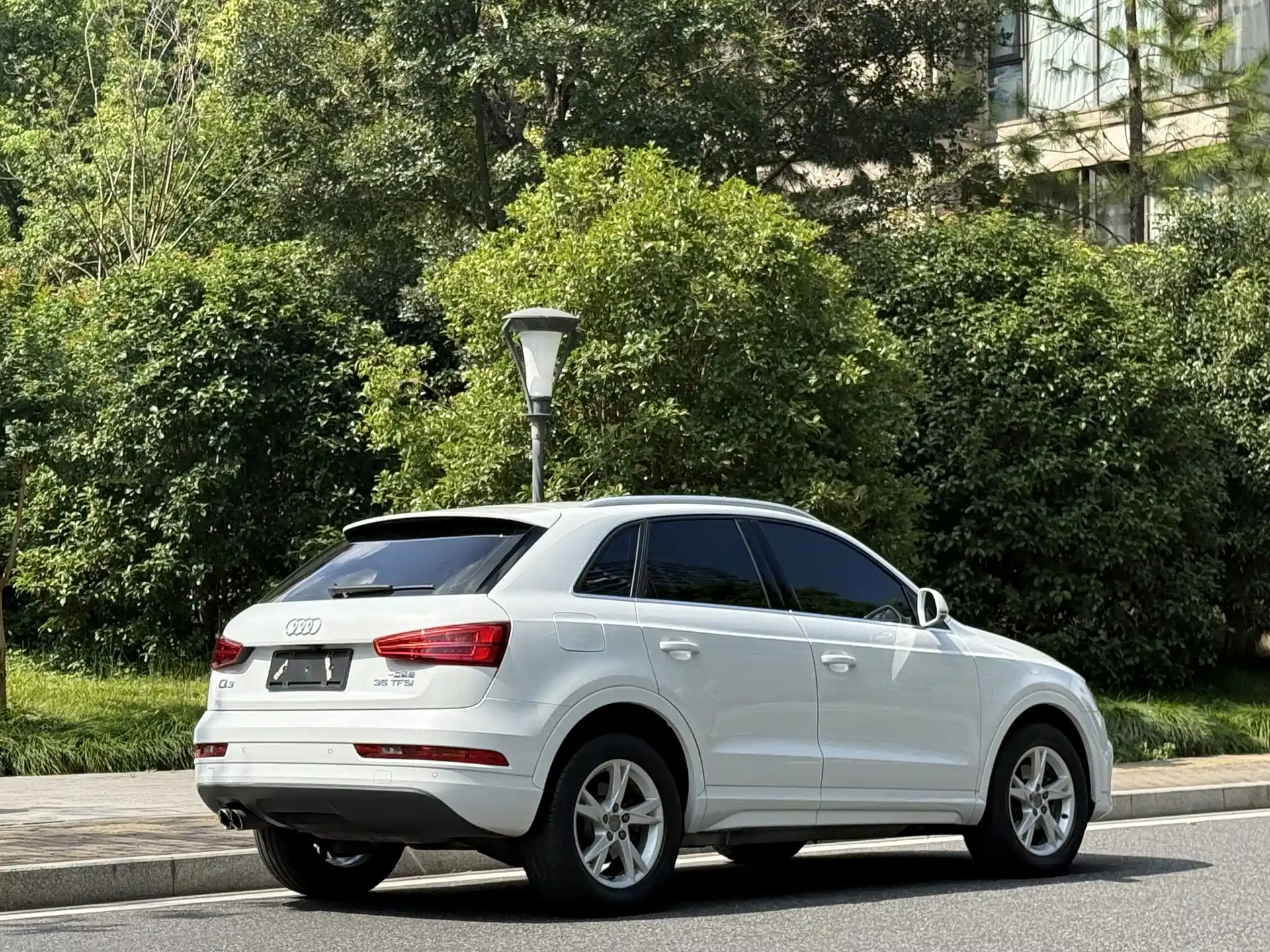 Photo 6 - Audi Q3