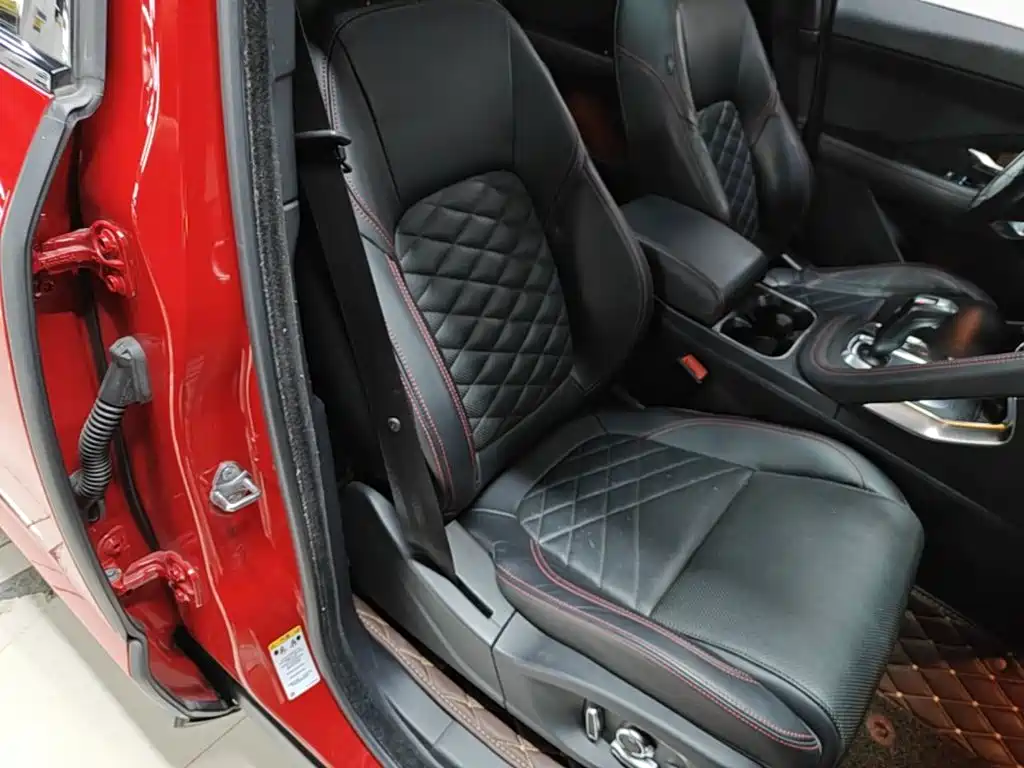 Photo 25 - Jaguar E-PACE