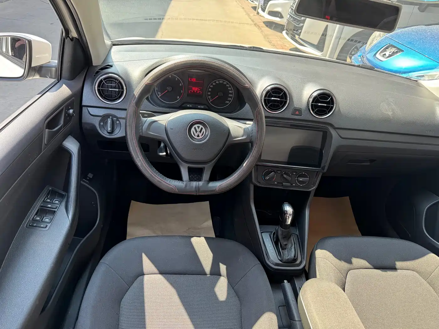Volkswagen Jetta 2017 1.5L Automatic Fashion фото 8