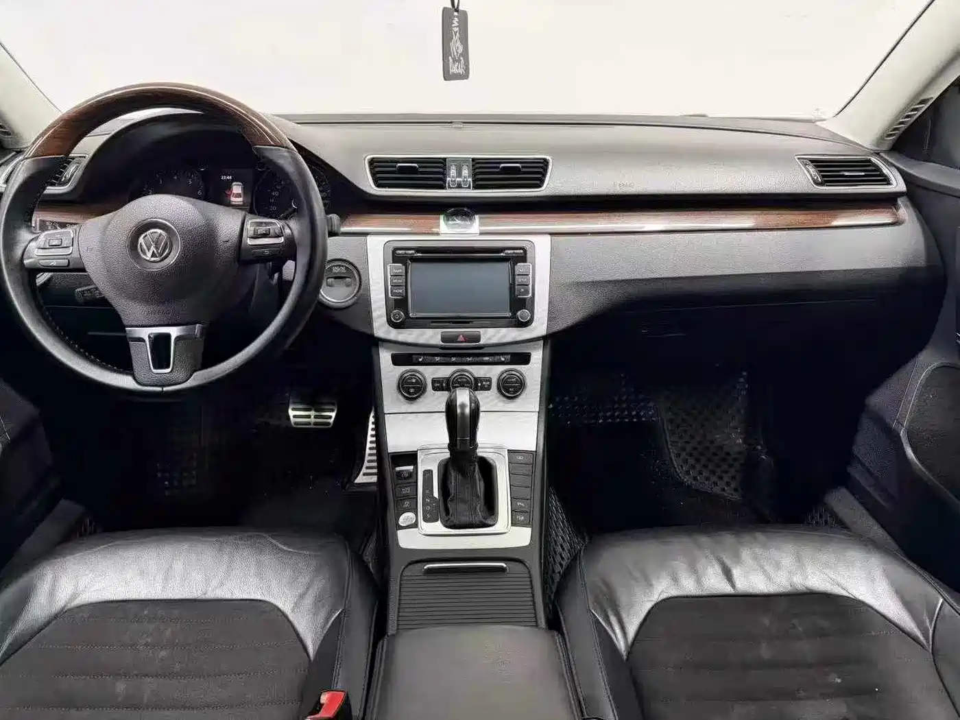 Volkswagen Magotan 2015 Facelift 1.8TSI Premium фото 4