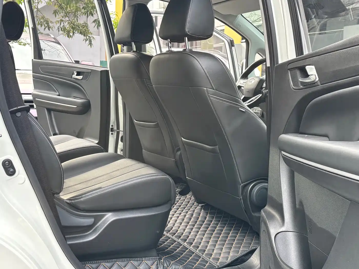 GAC Trumpchi Trumpchi M6 2019 270T Automatic Premium Edition (7-Seater) China V фото 11