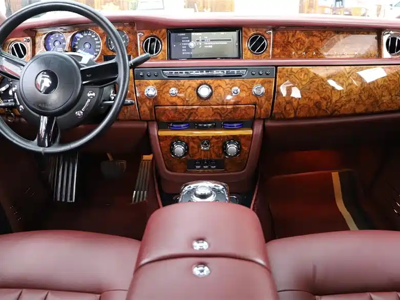 Rolls-Royce Phantom 2012 2013 6.7L Standard