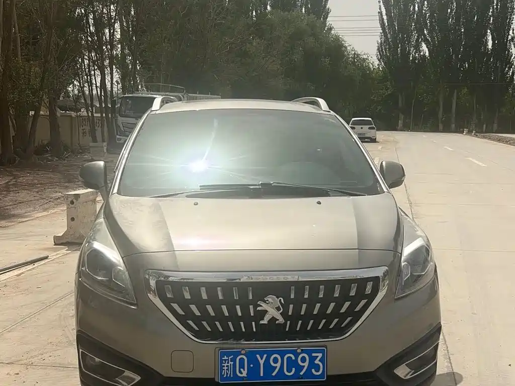 Фото 3 - Peugeot 3008