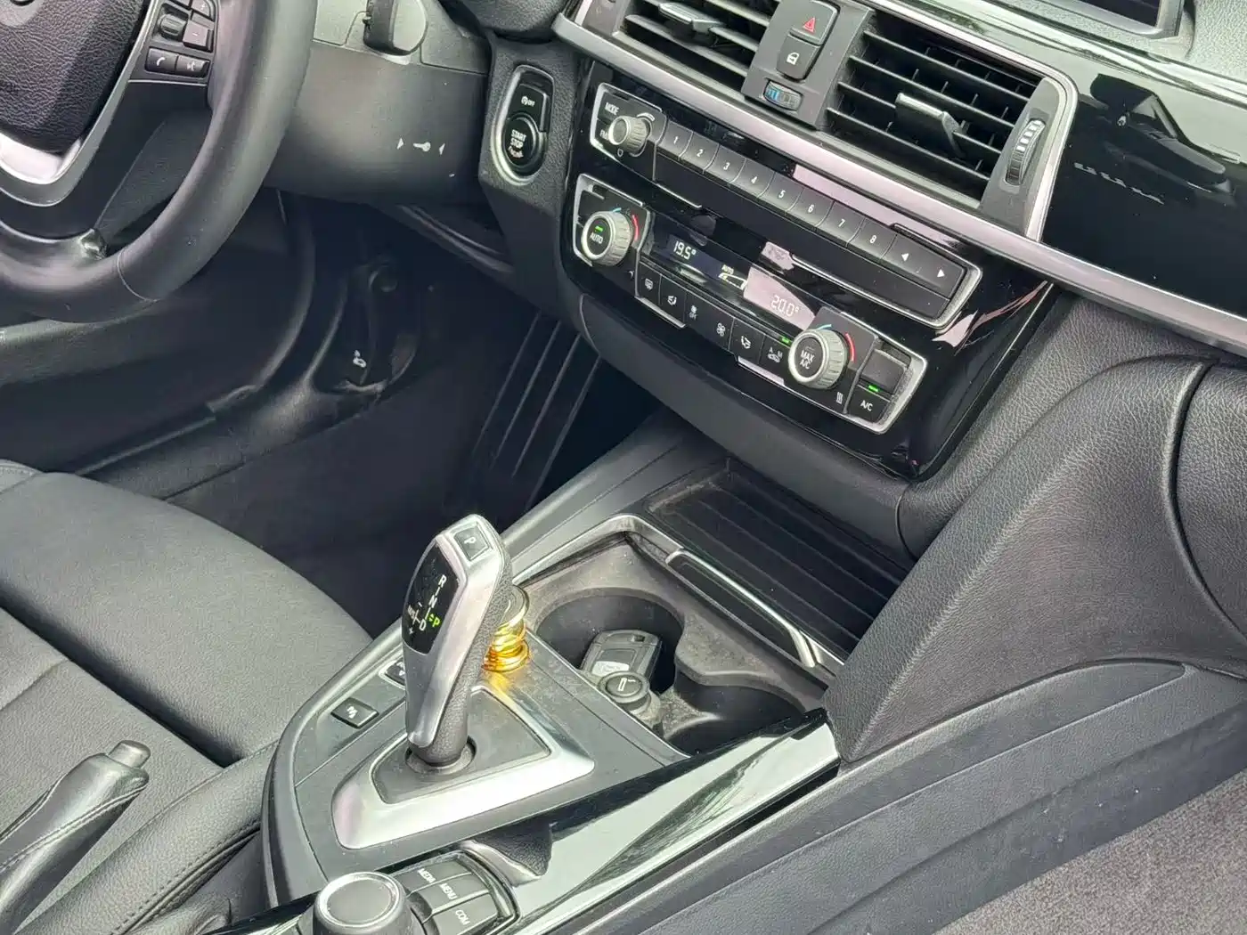 BMW 3 Series 2018 320Li Fashion Style фото 9
