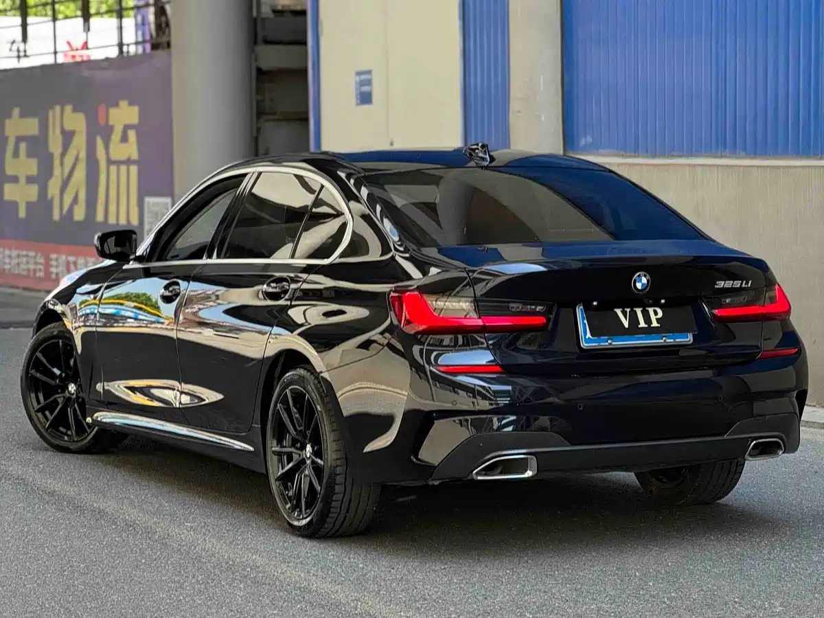 BMW 3-SERIES