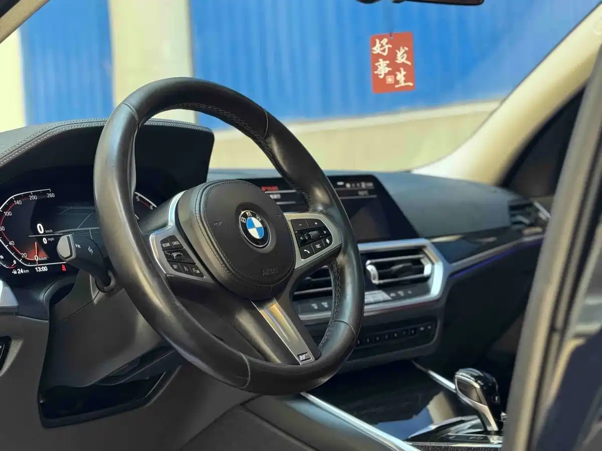 BMW 3-SERIES