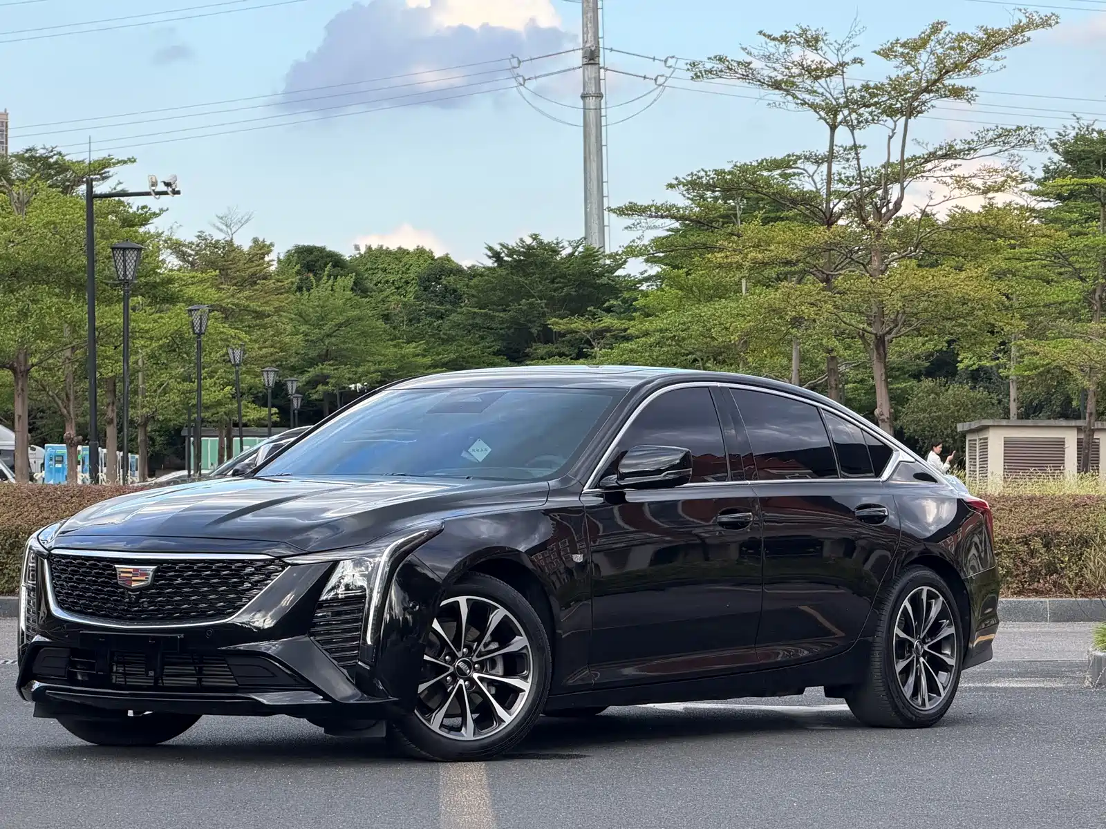 Фото 1 - Cadillac CT5