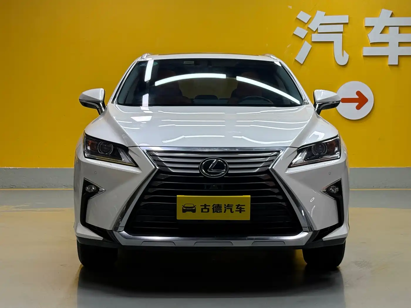 Фото 2 - Lexus RX