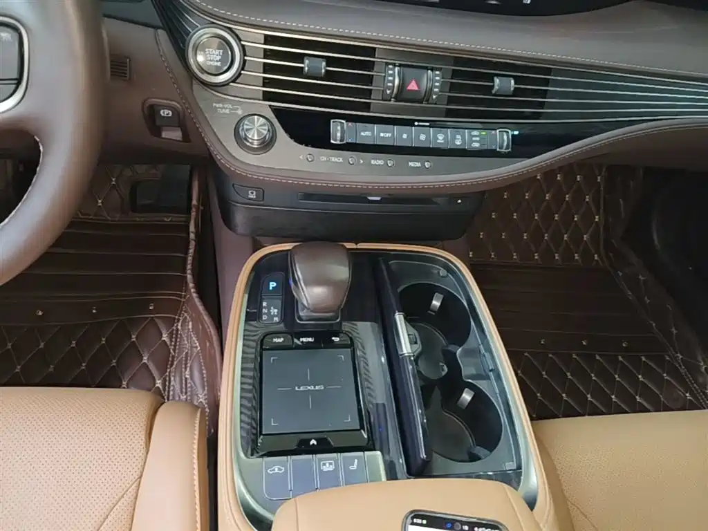Lexus LS 2018 350 Excellence Edition China V фото 14
