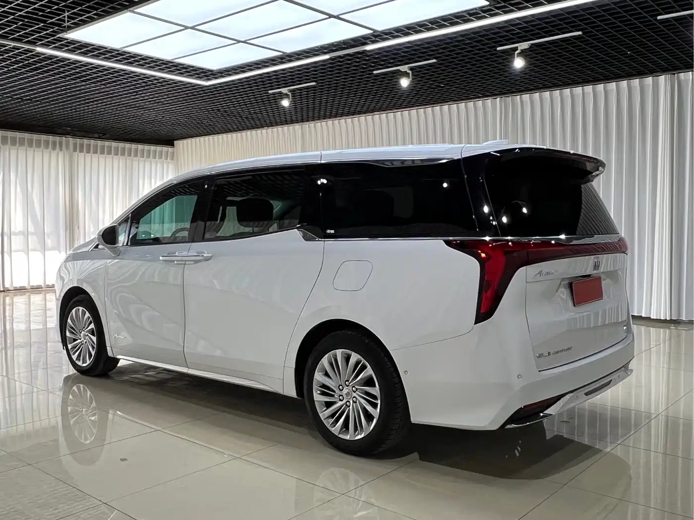 Buick Century 2023 2.0T 6-Seat World Edition фото 4
