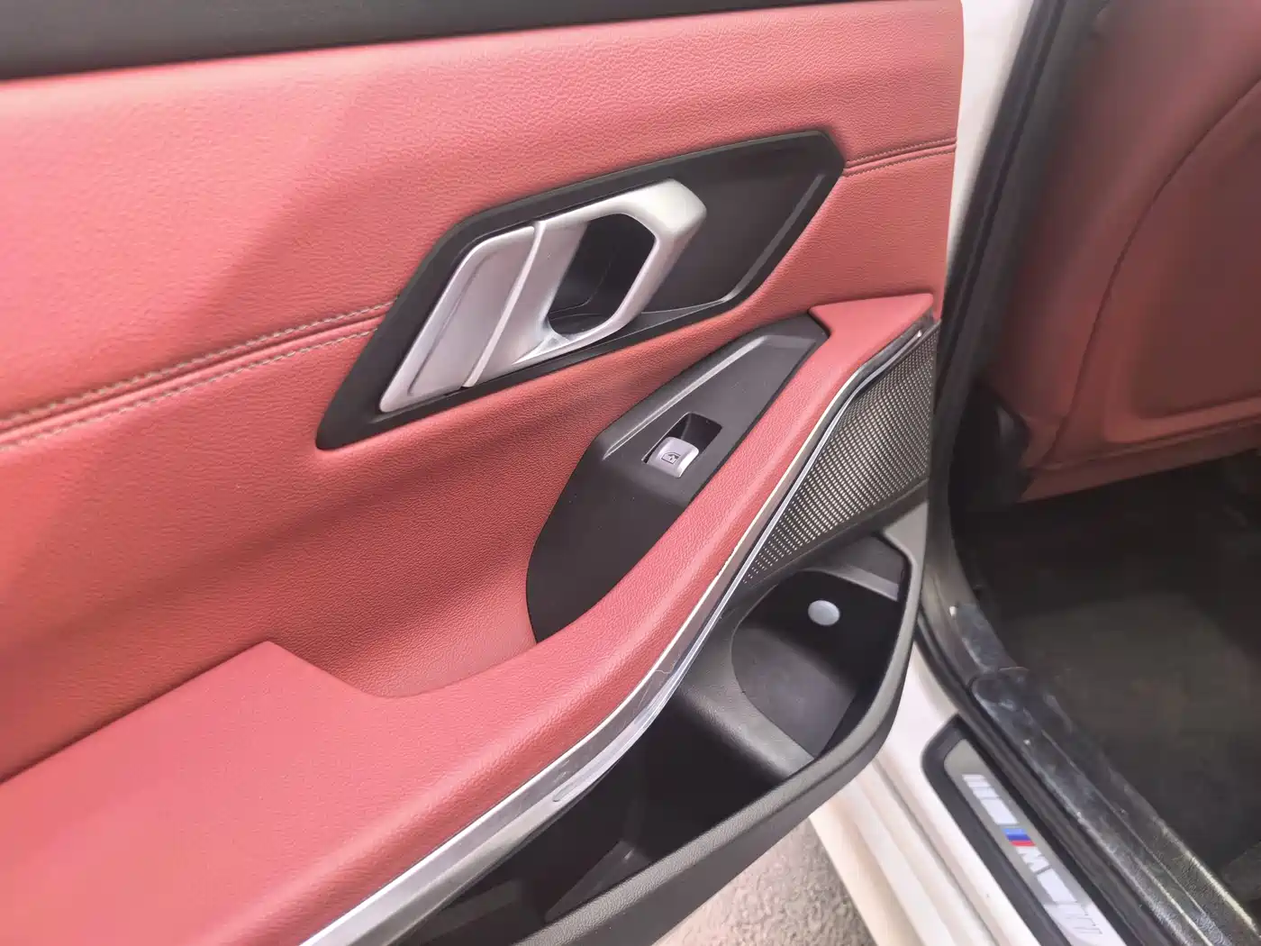 BMW 3 Series 2023 320Li M Sport Package фото 14