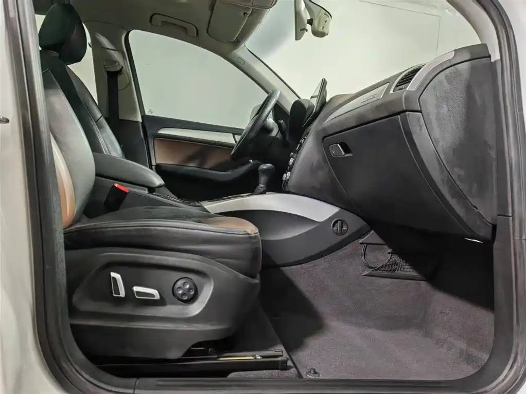 Audi Q5 2016 40 TFSI Technology Model фото 7