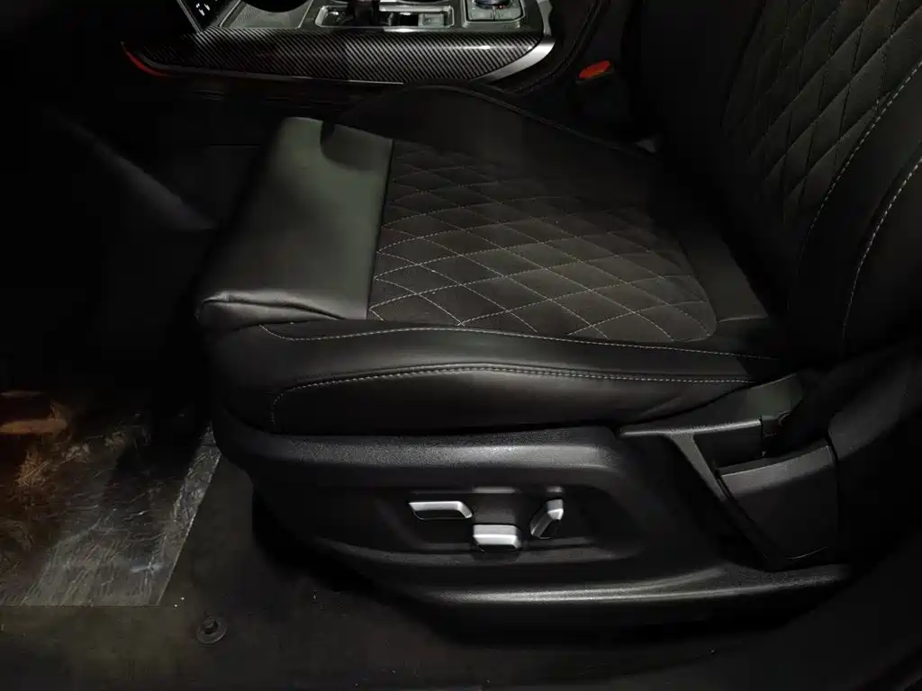 Hongqi HS7 2021 2019 3.0T Automatic 4WD Smart Connection Flag Enjoy Edition