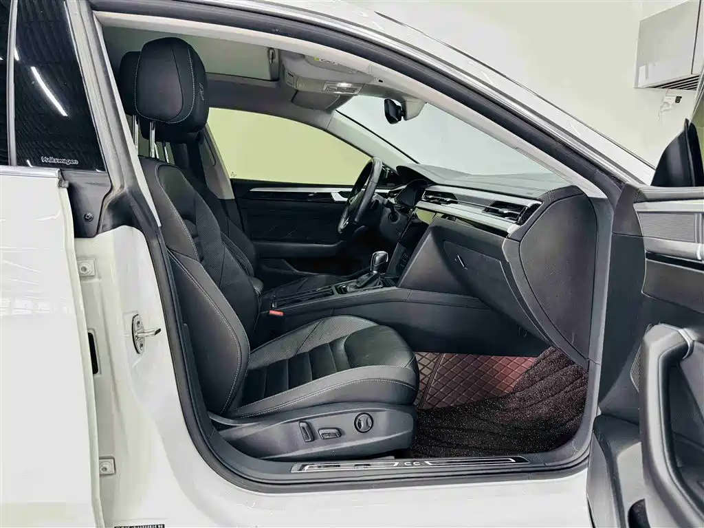Volkswagen FAW-Volkswagen CC 2021 380TSI Eye-catching Edition фото 23