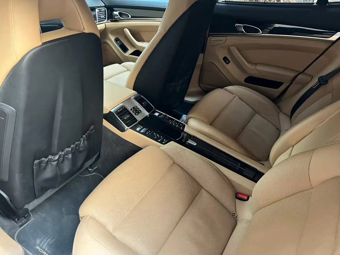 Porsche Panamera 2016 Panamera Edition 3.0T фото 9