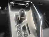 Фото 7 - Geely Coolray