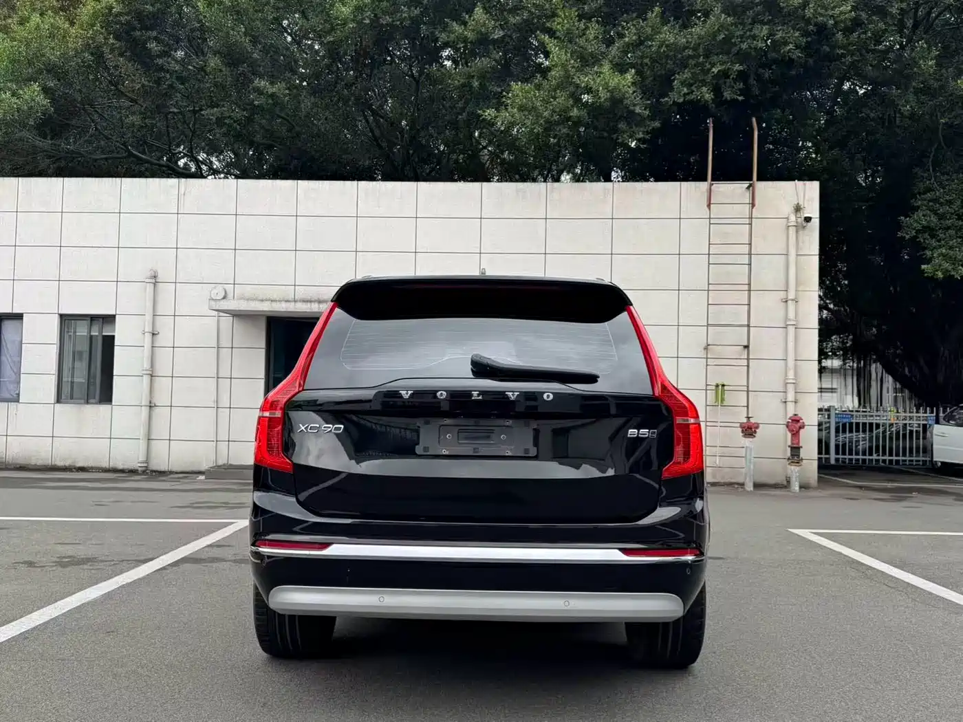 VOLVO XC90