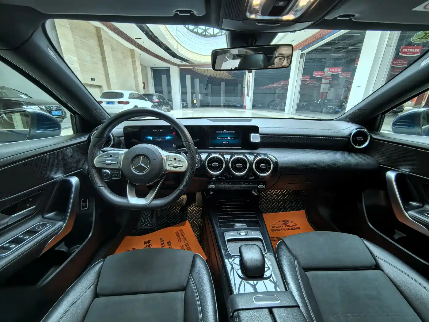 Mercedes-Benz A-Class 2019 A 180 L Sport Sedan фото 5