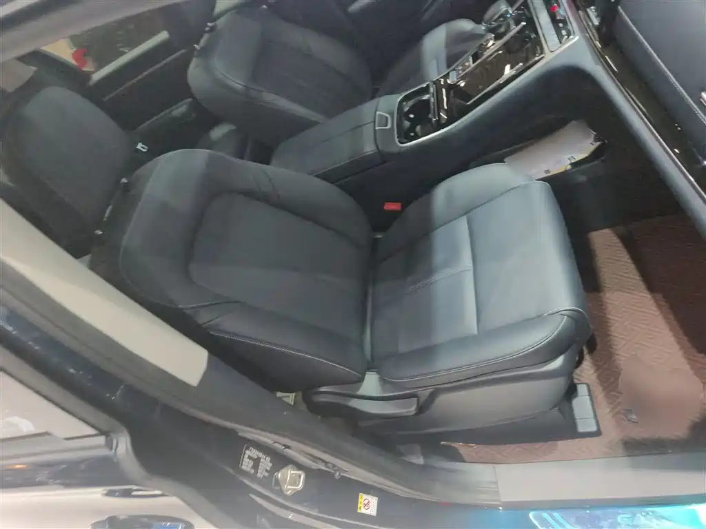 GAC Trumpchi Trumpchi M8 2021 Leading Show Series 390T Prestige Edition фото 20