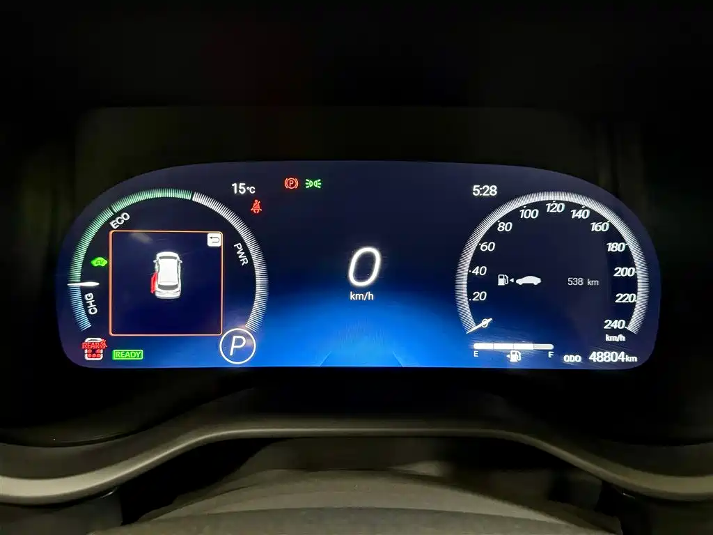 Toyota Sienna 2023 2.5L Hybrid Platinum Edition фото 15