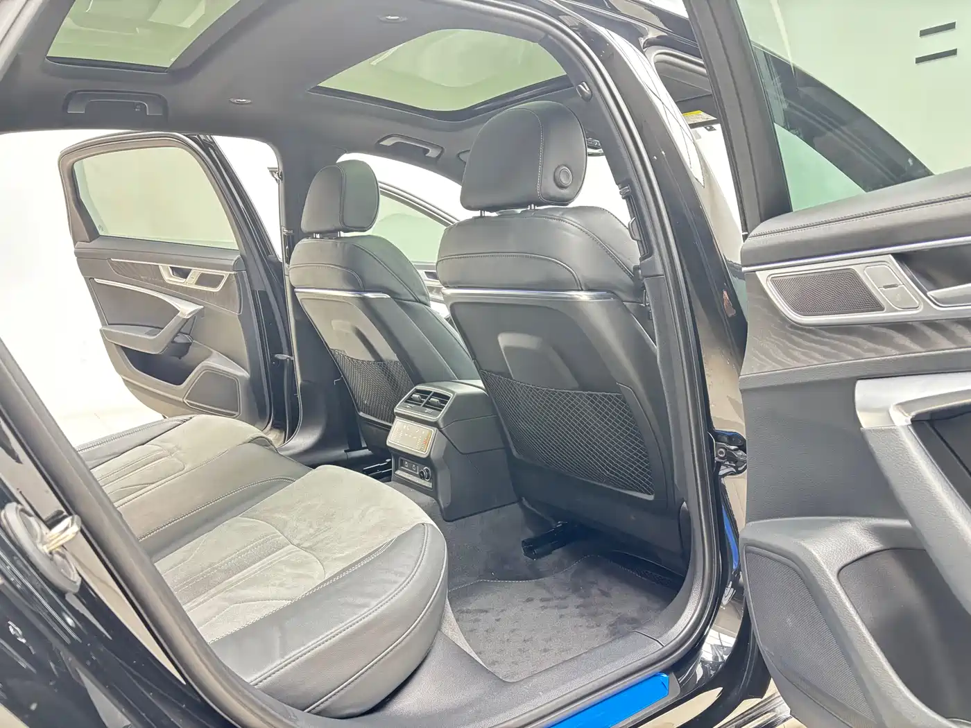 Audi A6L 2024 45 TFSI quattro Premium Dynamic фото 10