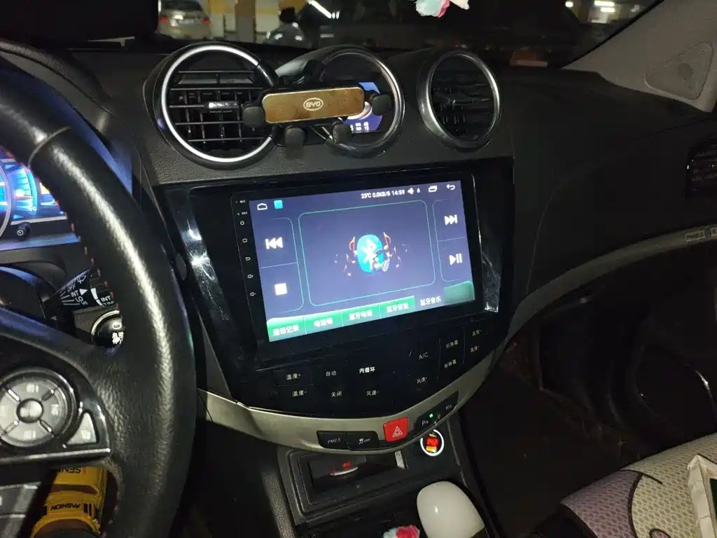 BYD S7 2015 2015 2.0T Automatic Premium