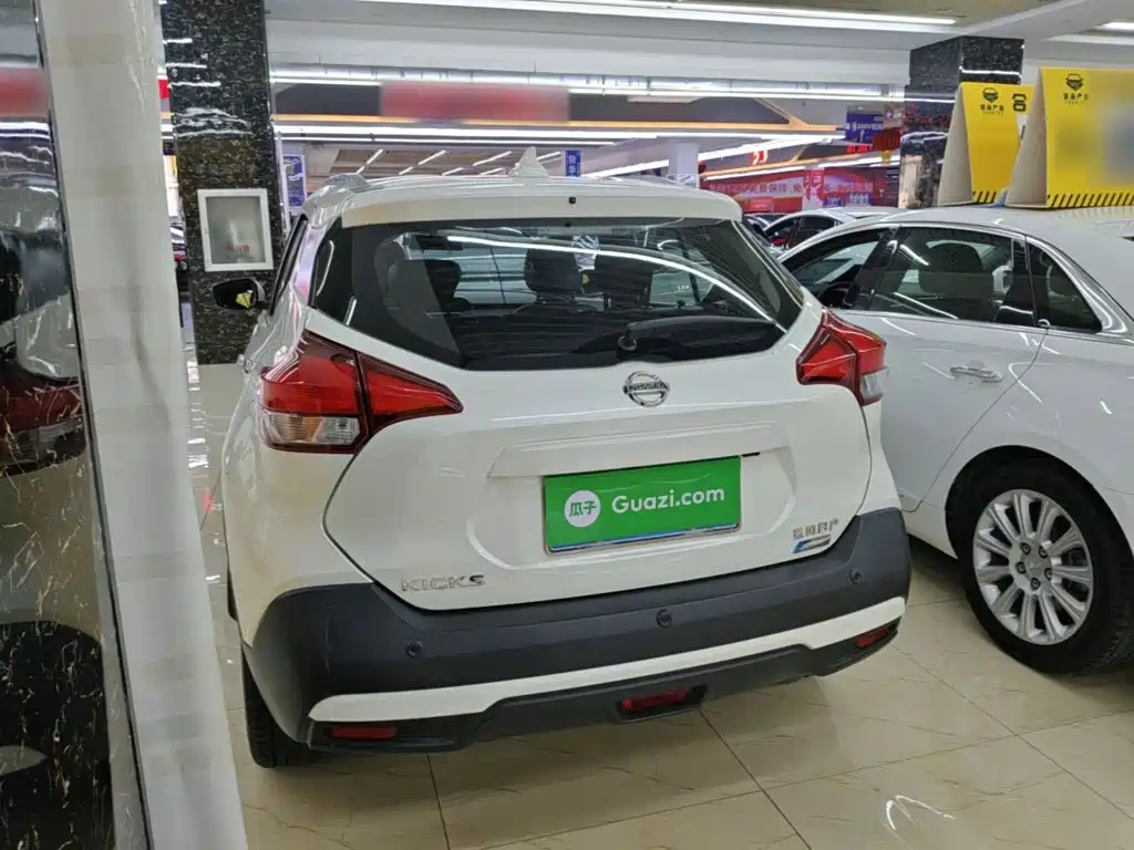 Nissan Kicks 2018 2017 1.5L CVT Smart Edition