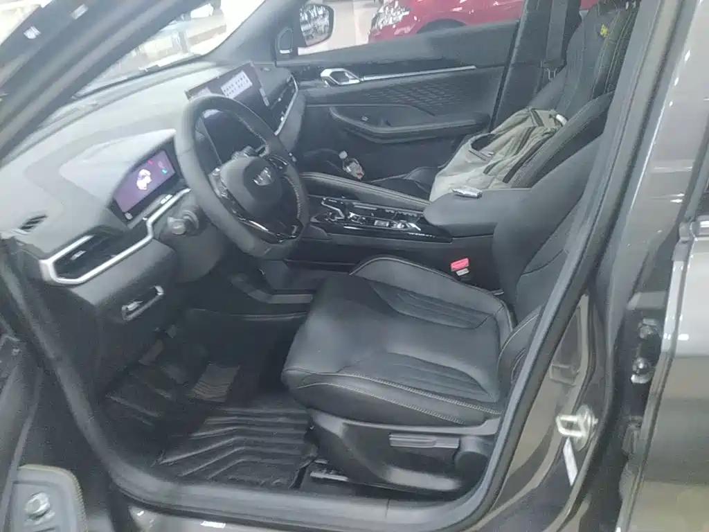 Geely Coolray 2026 2025 Bin Yue L 1.5TD DCT Starlight