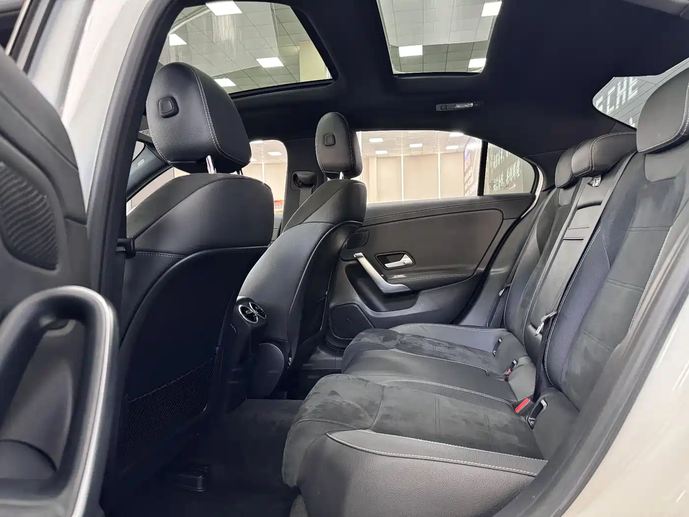 Mercedes-Benz A-Class 2020 A 180 L Sport Sedan фото 8