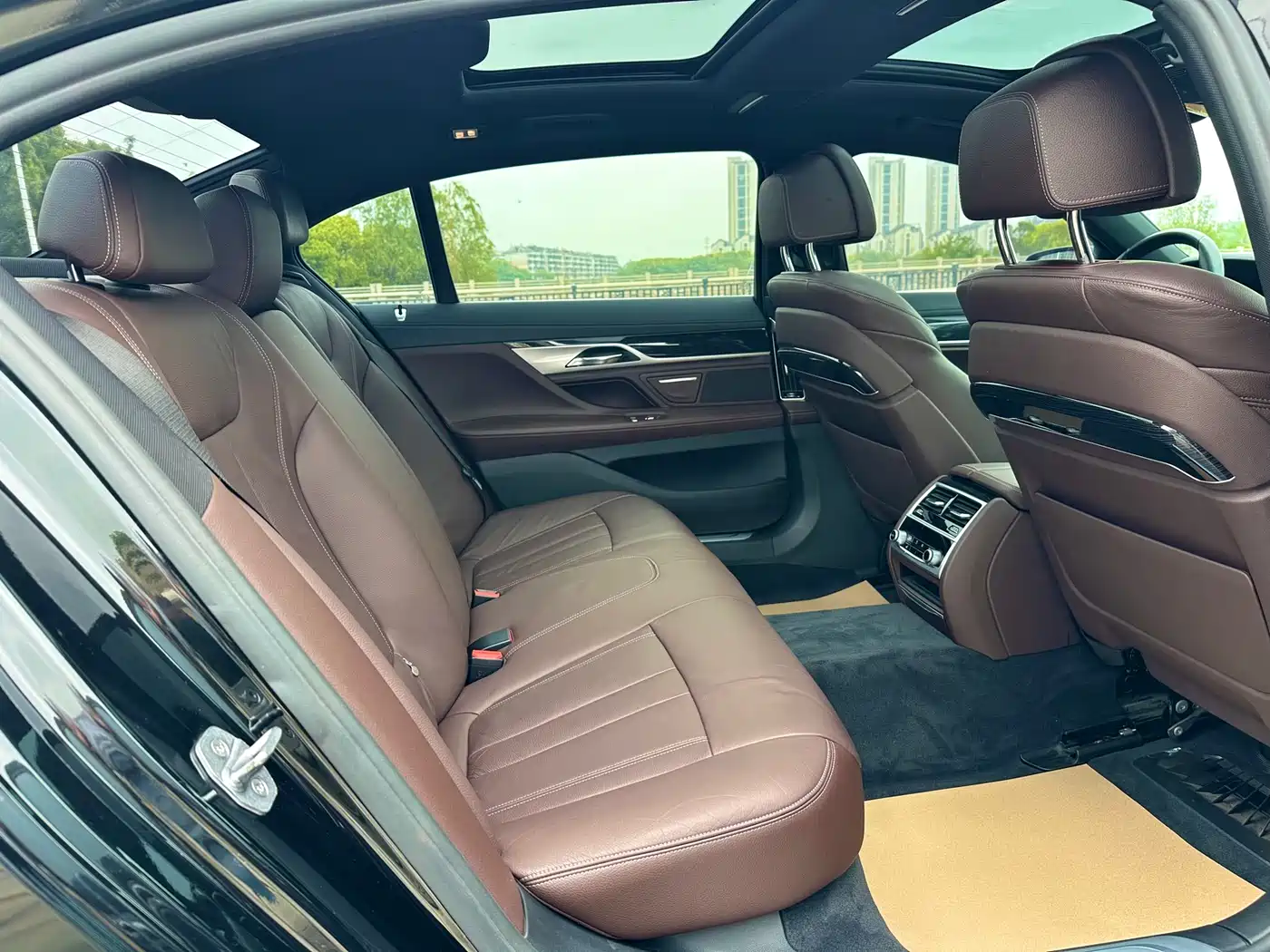 BMW 7 Series 2018 730Li Leading Type M Sport Package фото 8