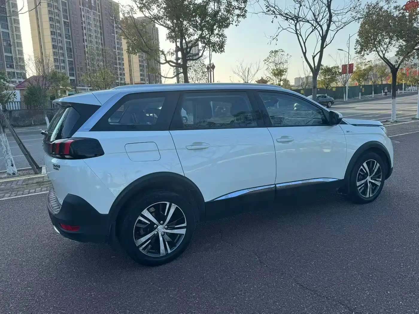 Peugeot 5008 2018 2017 350THP 7-seat Elite Edition