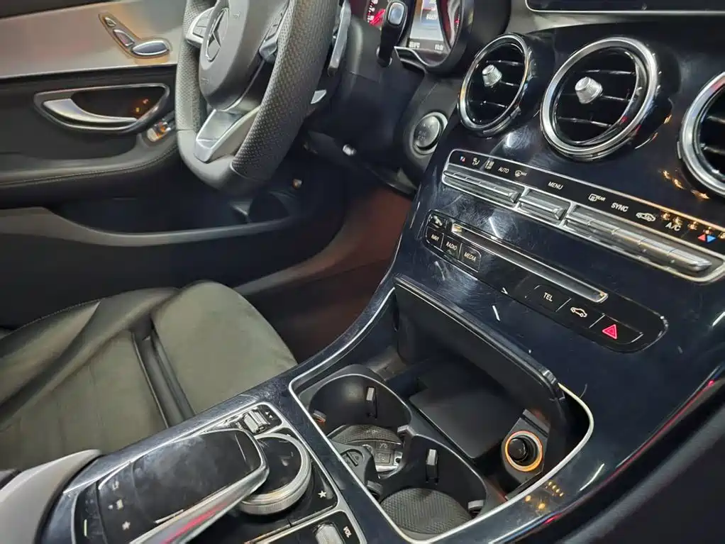 Фото 14 - Mercedes-Benz C-Class