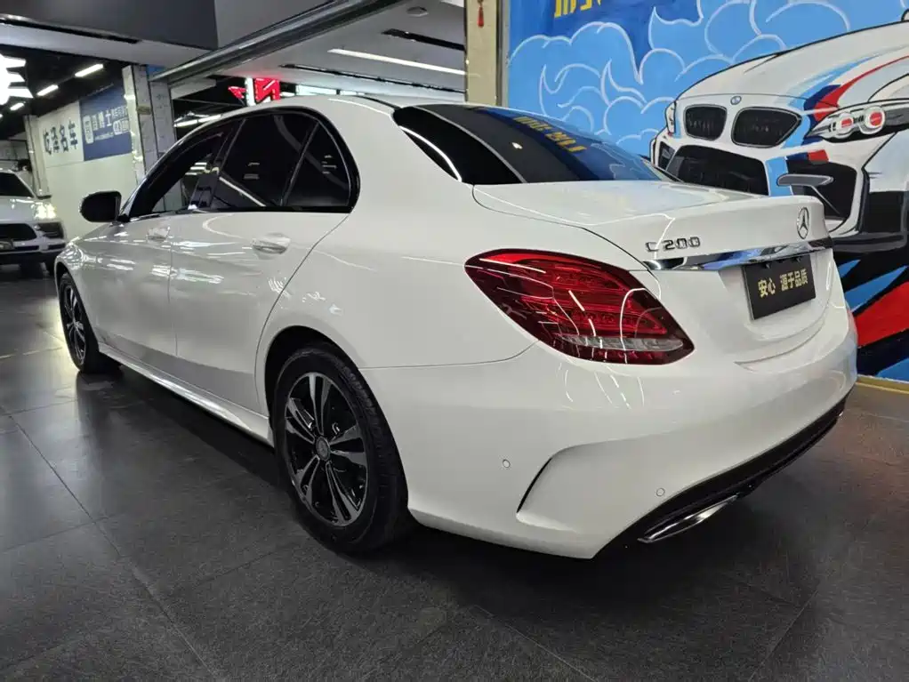 Фото 3 - Mercedes-Benz C-Class