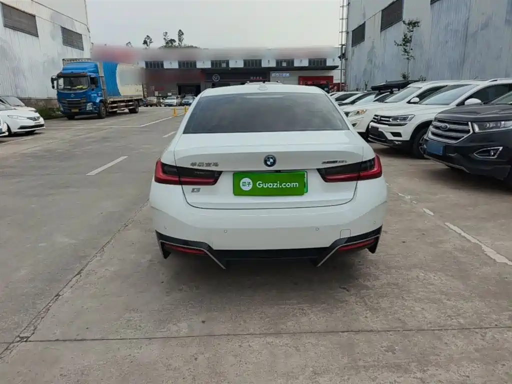 BMW i3 2024 eDrive 35 L фото 6