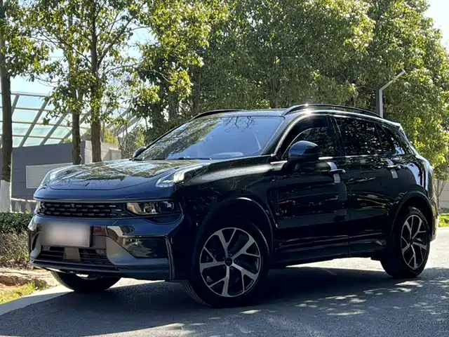  Lynk & Co Lynk & Co 01 2021 2.0TD AWD Halo Sport