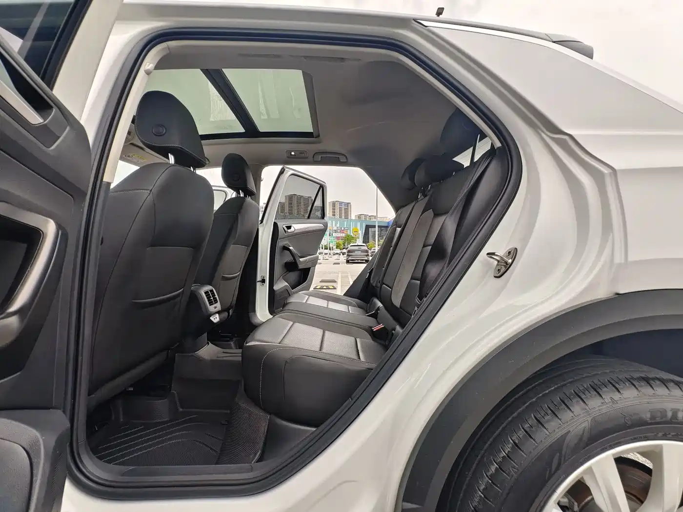 Volkswagen T-ROC 2022 280TSI DSG 2WD Elite PLUS фото 9