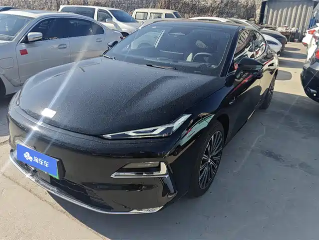 GEELY GALAXY GALAXY SPARKLE 8