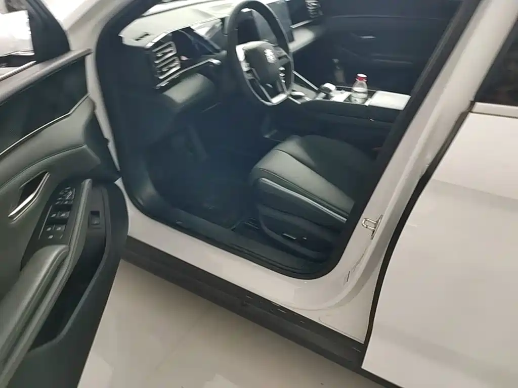 BYD Qin L 2025 2025 DM-i Smart Drive Edition 120KM Surpassing