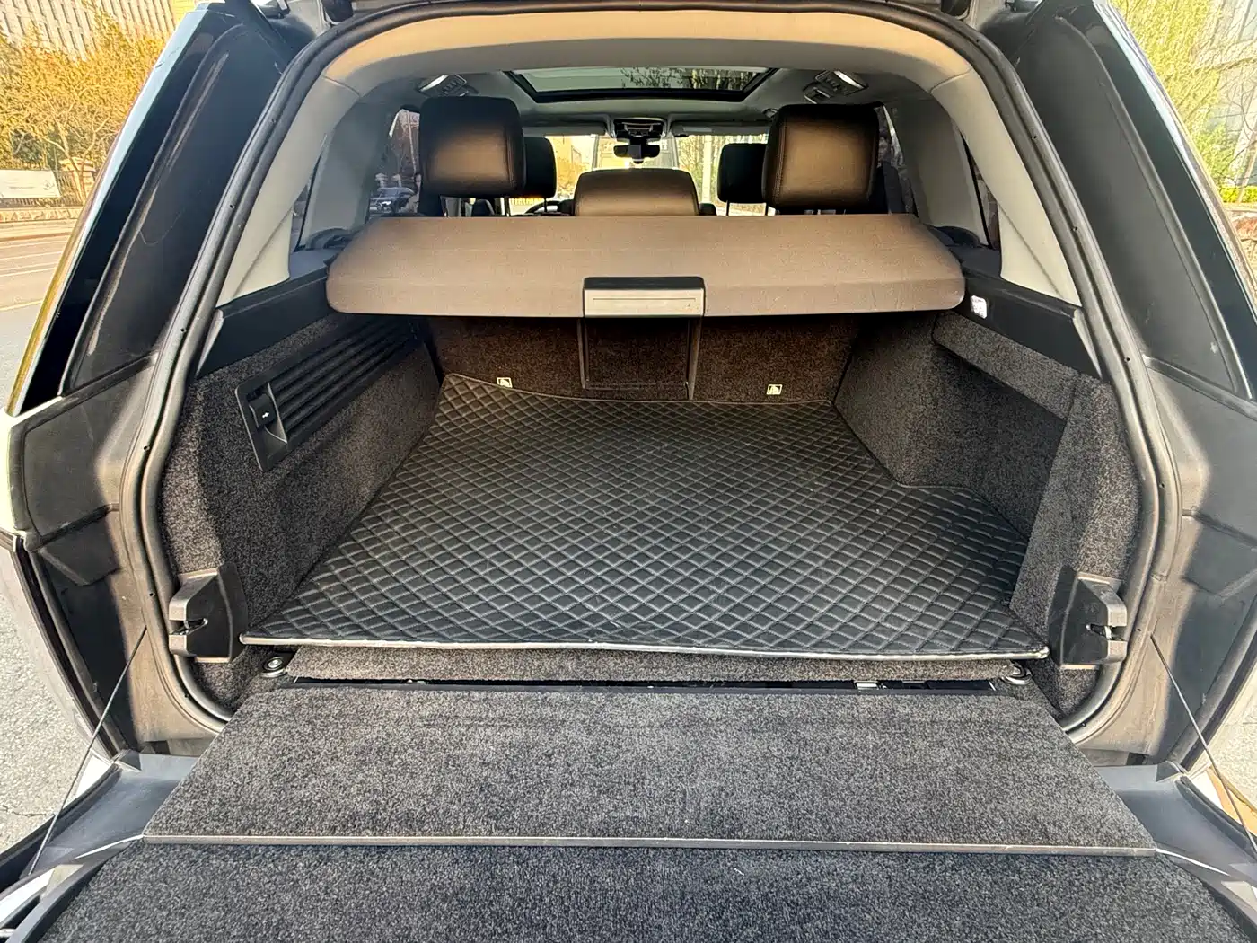 Land Rover Range Rover 2018 3.0 SC V6 Golden Age Edition фото 13