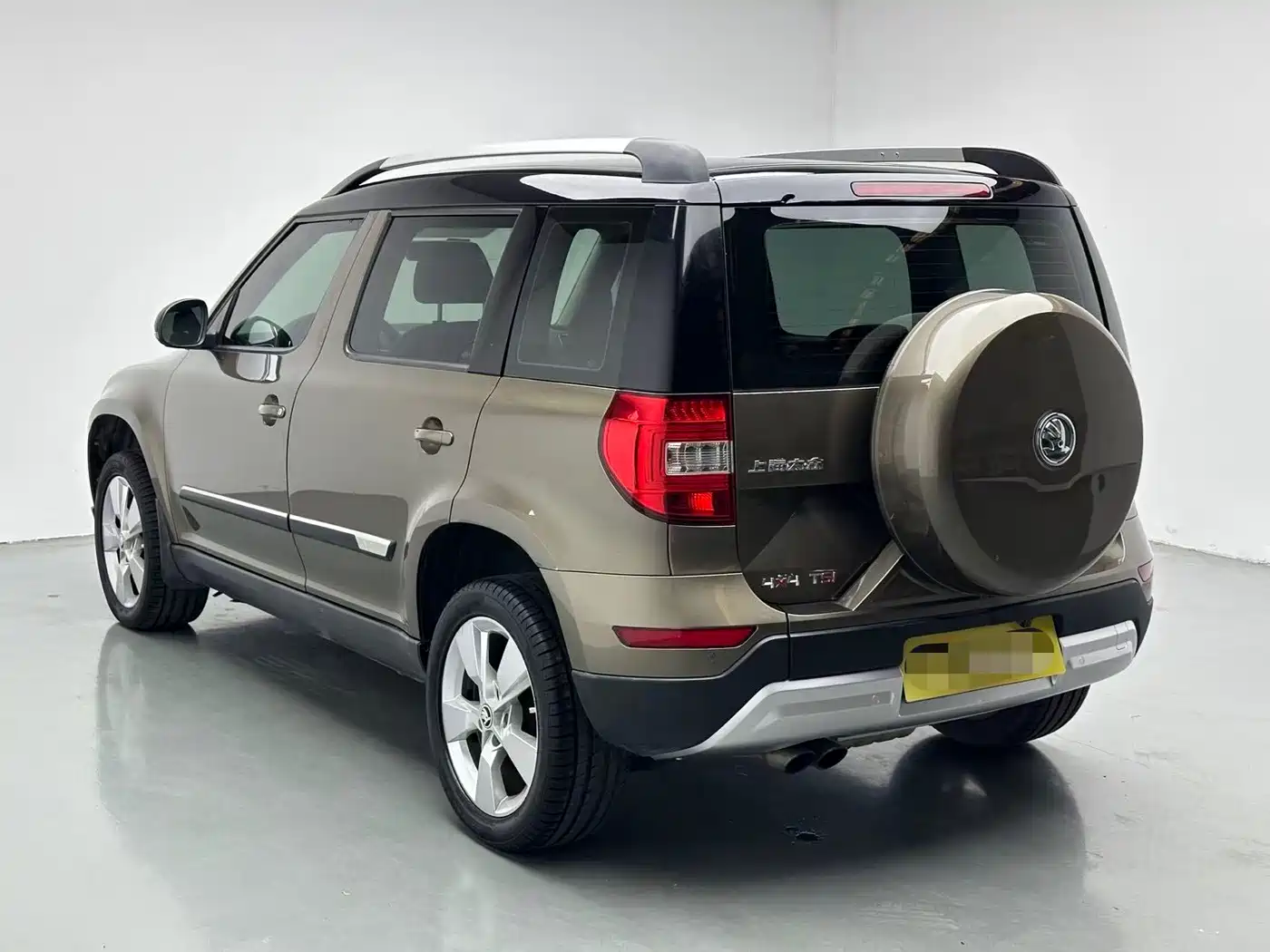 Škoda Yeti 2015 2014 1.8TSI DSG Polar Edition