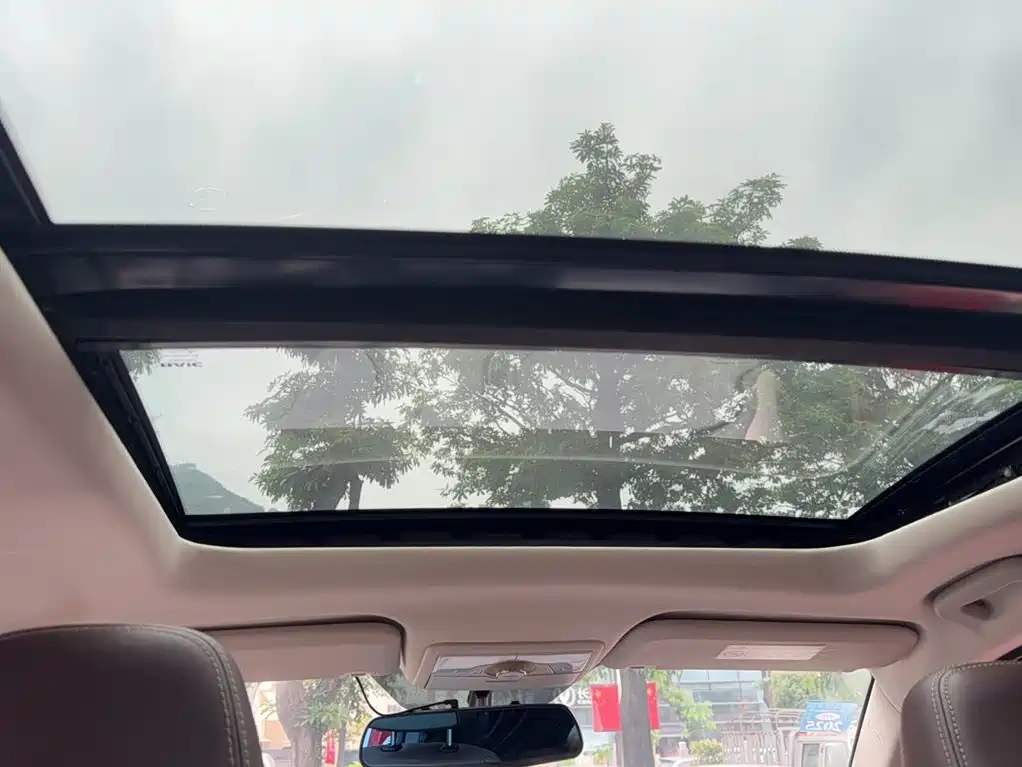 BAIC Huansu S5 2019 2017 1.3T CVT Luxury