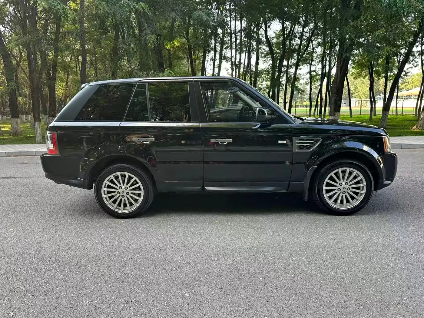 Land Rover Range Rover Sport 2011 2011 5.0 NA V8 HSE