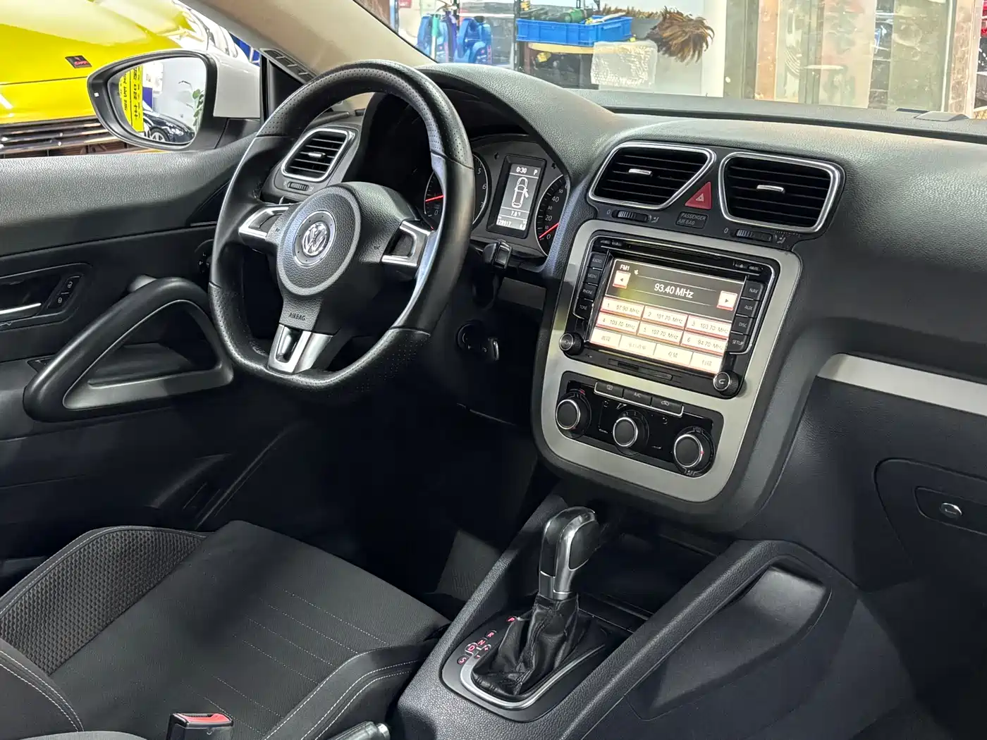 Volkswagen Scirocco 2011 1.4TSI Single Turbo Style Edition фото 7