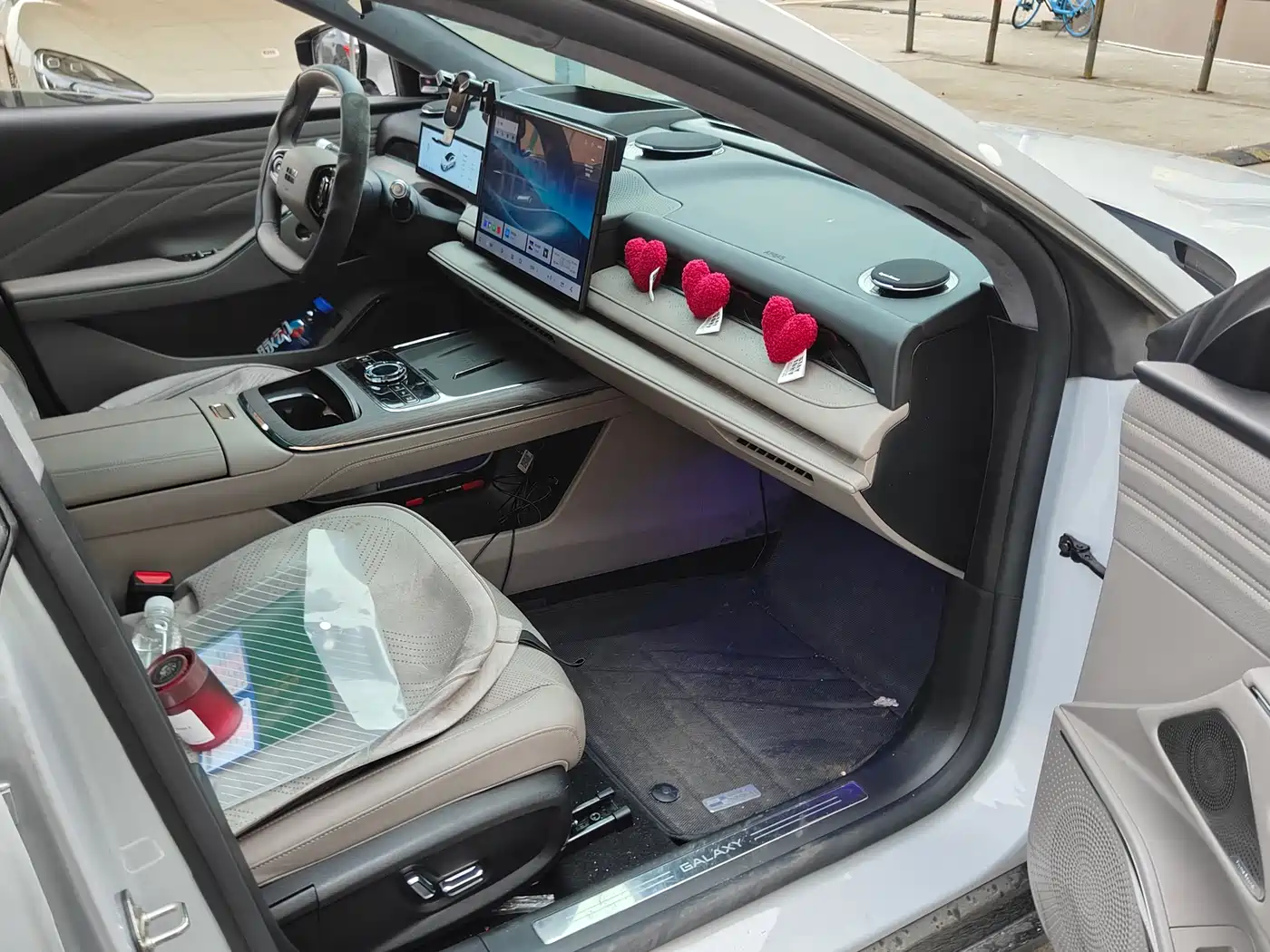 GEELY GALAXY GALAXY SPARKLE 8