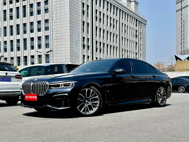 BMW 7 SERIES