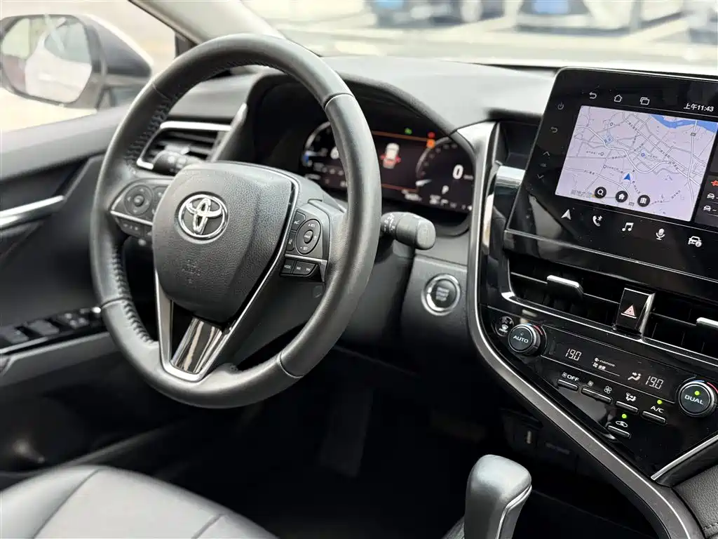 Toyota Camry 2023 2.5G Luxury Edition фото 39