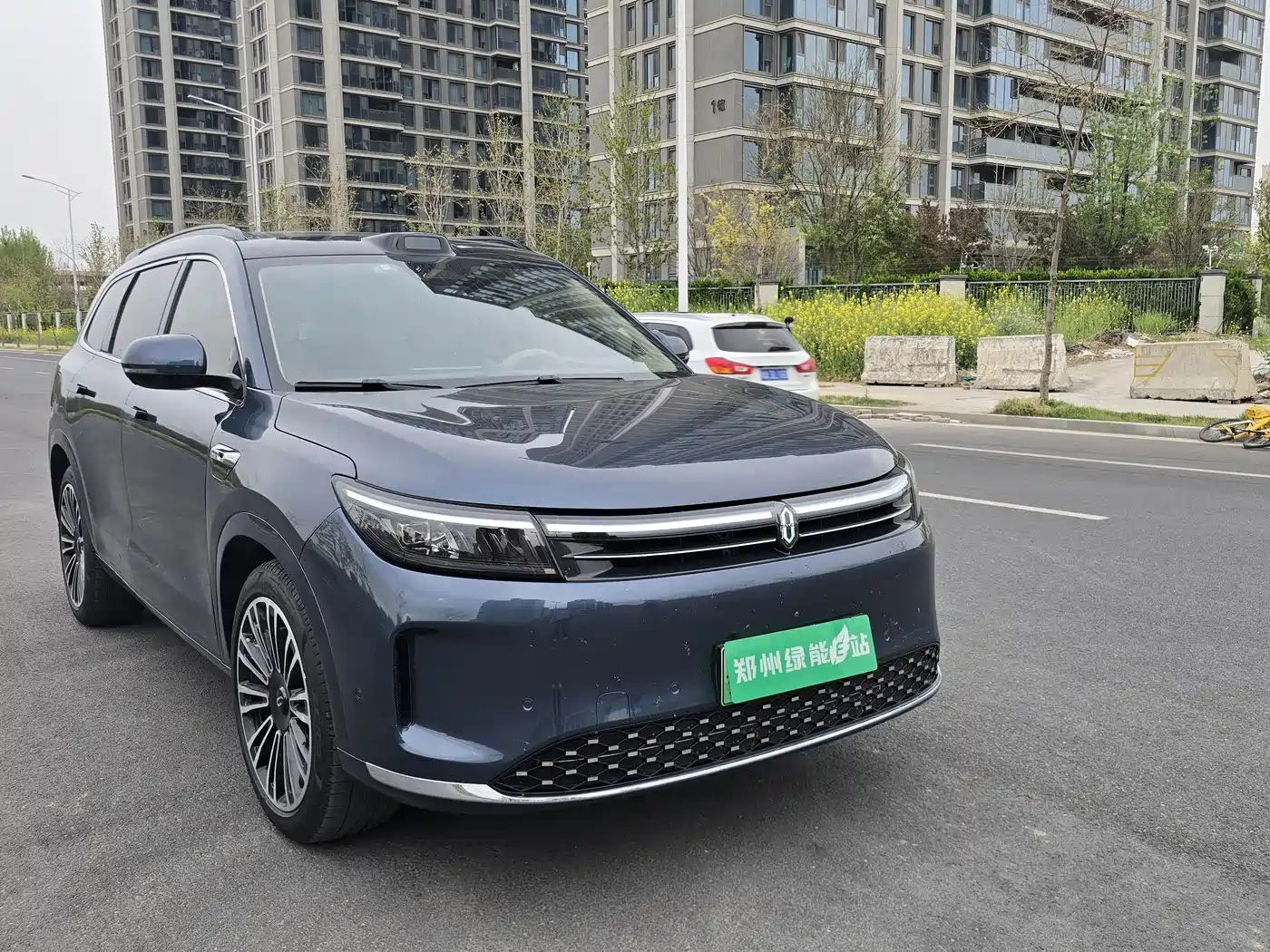 AITO Wenjie AITO M7 2024 1.5T Smart Drive RWD Ultra 5-seater фото 3