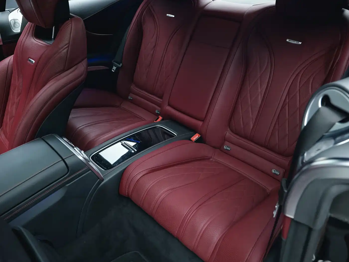 Mercedes-Benz S-Class AMG 2015 AMG S 63 4MATIC Coupe фото 11
