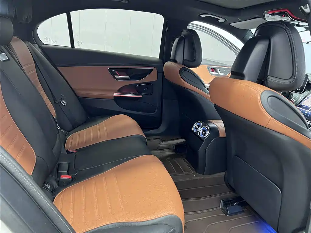 Mercedes-Benz C-Class 2023 C 260 L Sport фото 11
