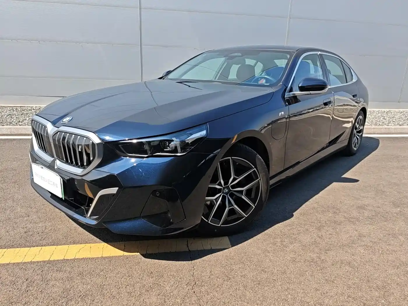 BMW I5